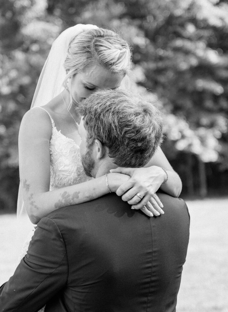 Summer Wedding at The County Line Bluegrass Barn 